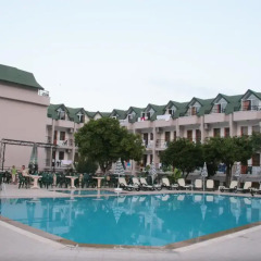 Ares Dream Hotel бассейн