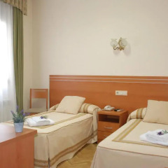 Отель Hostal Galaico Испания, Мадрид - отзывы, цены и фото номеров - забронировать отель Hostal Galaico онлайн комната для гостей фото 3
