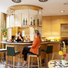 Отель Classic Hotel Harmonie (Superior) Германия, Кёльн - отзывы, цены и фото номеров - забронировать отель Classic Hotel Harmonie (Superior) онлайн гостиничный бар