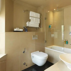 Отель Radisson Blu Edwardian Bloomsbury Street 4* Номер Делюкс с различными типами кроватей фото 10