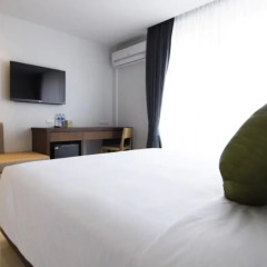 Отель Aspira Prime Patong 3* Улучшенный номер двуспальная кровать фото 5