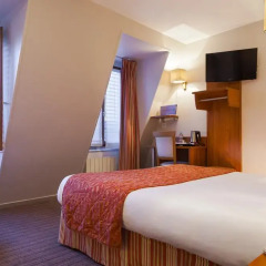 Отель Timhotel Montmartre 3* Номер Комфорт с различными типами кроватей