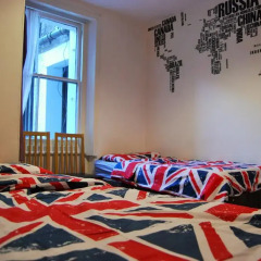 Отель Saint James Backpackers Стандартный номер с 2 отдельными кроватями фото 3