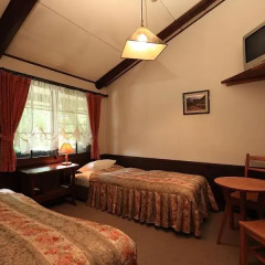 Отель Lodge Karunaju & The Alpine Grill Хакуба комната для гостей фото 5