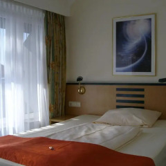 Superior Hotel Präsident 3* Стандартный номер с 2 отдельными кроватями