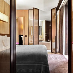 Bulgari Hotel Milan 5* Улучшенный люкс с различными типами кроватей фото 4