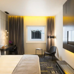 Отель art'otel Amsterdam 5* Стандартный номер с двуспальной кроватью