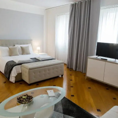 Отель Milan Royal Suites - Centro комната для гостей фото 6