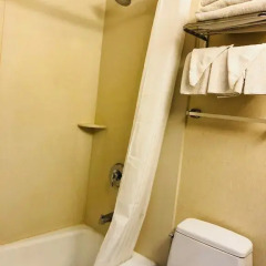 Отель Queens County Inn & Suites 2* Стандартный номер с различными типами кроватей фото 15