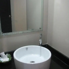 Silver Hotel Phuket 3* Стандартный номер с разными типами кроватей фото 7