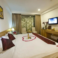 Hanoi Romance Hotel 3* Улучшенный номер с различными типами кроватей фото 3