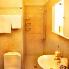 Апартаменты Avra Apartments ванная