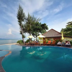 Отель Thiwson Beach Resort бассейн фото 2