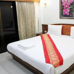 Отель Sabai Inn Patong комната для гостей фото 4