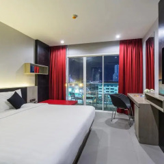 Отель At Patong 4* Номер Делюкс фото 16