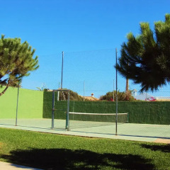 Отель Complejo Rural Entre Pinos Испания, Вехер-де-ла-Фронтера - отзывы, цены и фото номеров - забронировать отель Complejo Rural Entre Pinos онлайн спортивное сооружение
