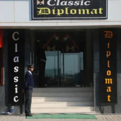 Hotel Classic Diplomat парковка