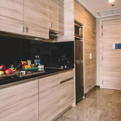 Отель Adelphi Suites Bangkok 4* Апартаменты с разными типами кроватей фото 6