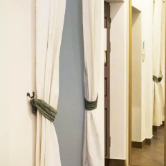 Отель AAA STAY Castle Square Old Town интерьер отеля