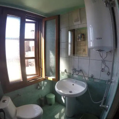 Отель Alex Guest House ванная фото 2
