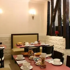 Hotel Saint Quentin питание