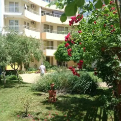 Отель Yassen Holiday Village Солнечный берег