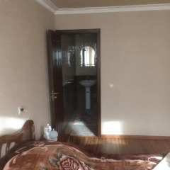 Отель Gokor B&B Стандартный семейный номер с двуспальной кроватью фото 4