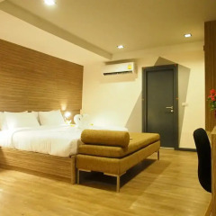 H2 Hotel 3* Номер категории Премиум