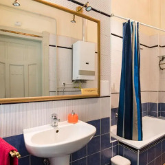 Отель Downtown Oasis Guesthouse Стандартный номер с различными типами кроватей (общая ванная комната)