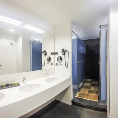 Отель Room018BCN Испания, Барселона - отзывы, цены и фото номеров - забронировать отель Room018BCN онлайн ванная фото 2