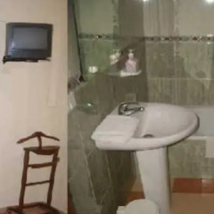 Отель Hostal Andalucia Стандартный номер с различными типами кроватей фото 17