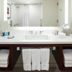 Отель Crowne Plaza Times Square Manhattan 4* Стандартный номер с двуспальной кроватью фото 2
