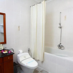 Hotel Continental Saigon 4* Улучшенный номер с различными типами кроватей фото 10