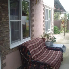 Гостиница Guest house on Trudyaschihsya 233 в Анапе отзывы, цены и фото номеров - забронировать гостиницу Guest house on Trudyaschihsya 233 онлайн Анапа балкон