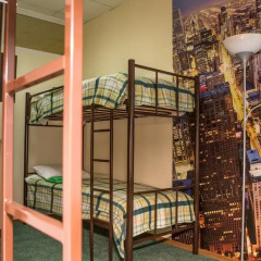 Roofhotel Sochi Hostel Кровать в женском общем номере с двухъярусной кроватью фото 2