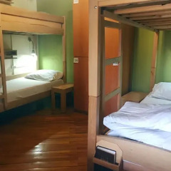 Envoy Hostel Кровать в общем номере с двухъярусной кроватью фото 14