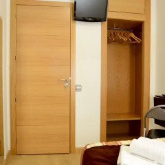 Отель Hostal Patria Madrid Испания, Мадрид - отзывы, цены и фото номеров - забронировать отель Hostal Patria Madrid онлайн удобства в номере фото 2
