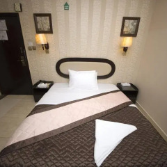 Grand Sina Hotel Стандартный семейный номер с различными типами кроватей фото 10