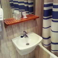 Отель Hostal Avenida Стандартный номер с 2 отдельными кроватями фото 11