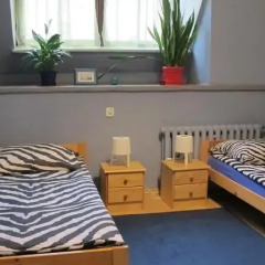 Hostel Universus i Apartament Стандартный номер с 2 отдельными кроватями фото 11