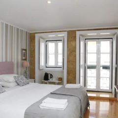 Отель Flores Guest House 4* Номер Комфорт с различными типами кроватей фото 11
