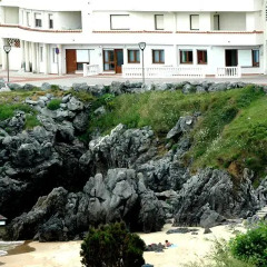 Отель Apartamentos La Caseta Испания, Арнуэро - отзывы, цены и фото номеров - забронировать отель Apartamentos La Caseta онлайн