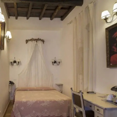 Отель Antica Dimora Donna Isabella 3* Стандартный номер с двуспальной кроватью фото 2
