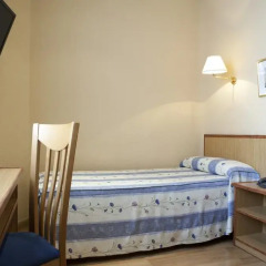 Hotel Mediodia 2* Стандартный номер с различными типами кроватей фото 5