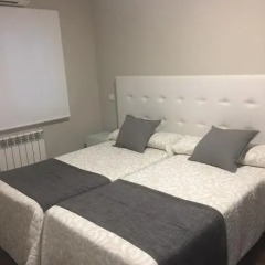 Отель Hostal Alborán Стандартный номер с 2 отдельными кроватями фото 5