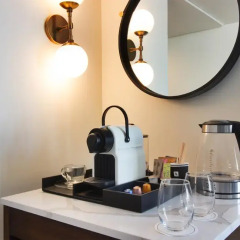 Hotel Theodore в номере