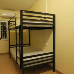 Red Lips Hostel Кровать в общем номере фото 5