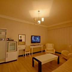 Real House Boutique Hotel Люкс с различными типами кроватей фото 11