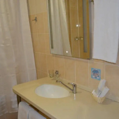 Astoria Hotel 3* Номер Эконом с разными типами кроватей фото 3