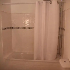 Отель 2 bedrooms Apartment Old Town, Saint François Франция, Ницца - отзывы, цены и фото номеров - забронировать отель 2 bedrooms Apartment Old Town, Saint François онлайн ванная фото 2
